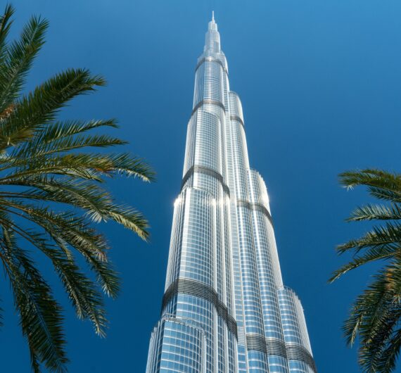 explore_the_burj_khalifa_the_world_s_tallest_building_7ea0a0ca6d