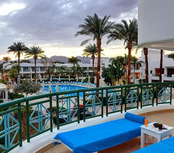 terrace-of-superior-suite